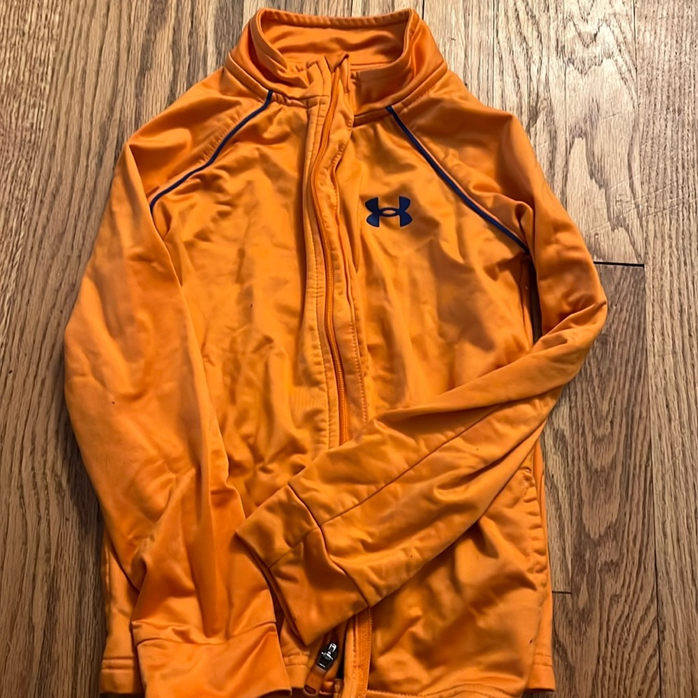 Boys size 7 under armour jacket GUC
